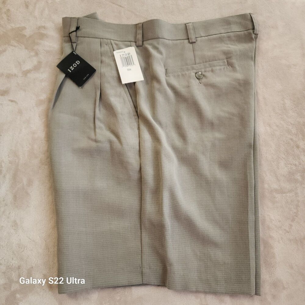 MENS IZOD GOLF Shorts Pleated Size 38W Khaki Pattern NWT